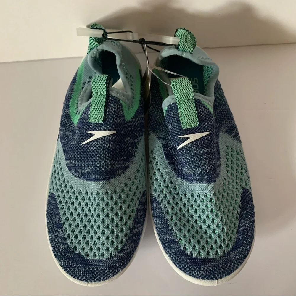 NWT. Speedo Kids Surf Strider Water Shoes
